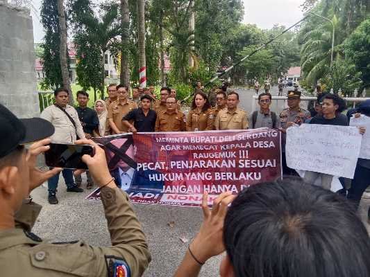 Pemkab Deli Serdang dan GMJA Sepakat Muliadi Dipecat dari Kepala Desa Rugemuk