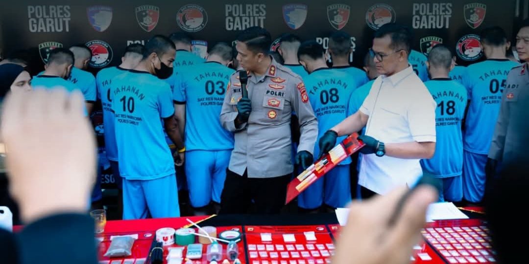 Satresnarkoba Polres Garut Bekuk 28 Tersangka, Sita Sabu dan Ribuan Butir Obat Terlarang dalam 2 Pekan